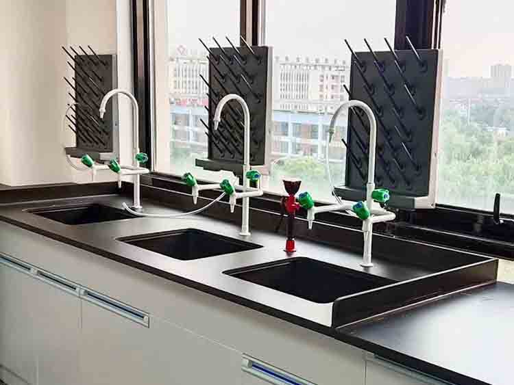 滴水架(圖2) 滴水架