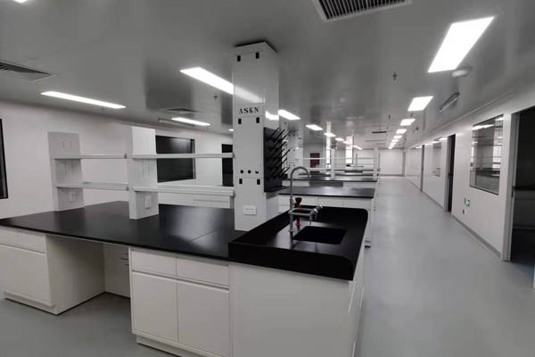 實(shí)驗(yàn)室設(shè)計(jì)過程中有哪些關(guān)鍵步驟和要求？